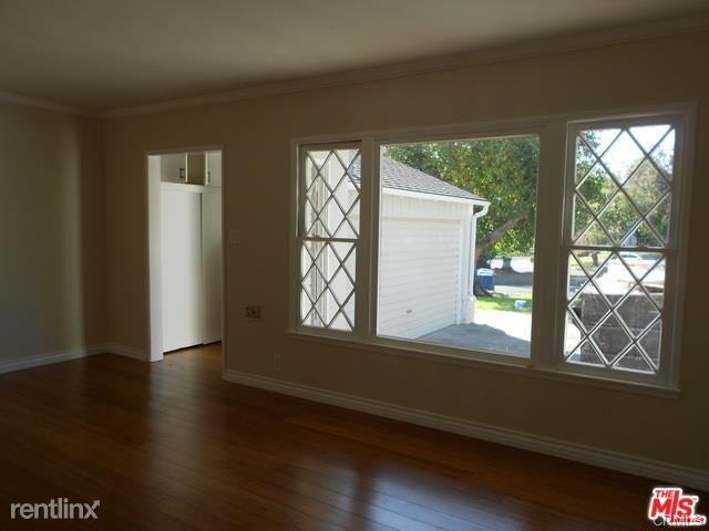 574 N Almar Ave - Photo 2 of 7