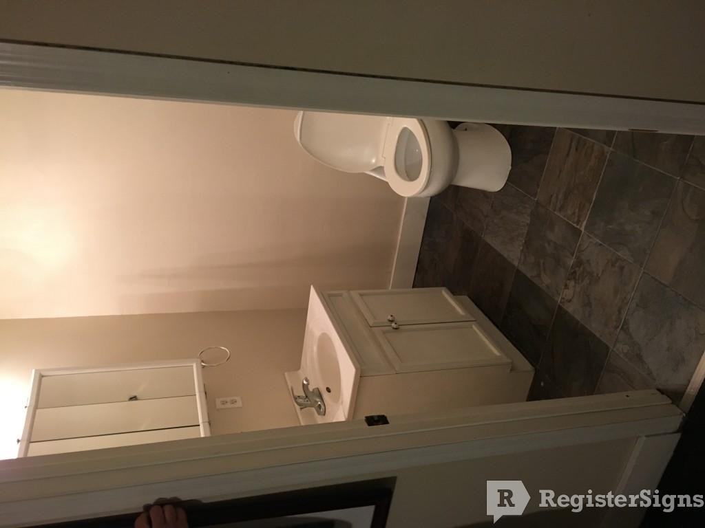 101 S Walnut St - Photo 2 of 7