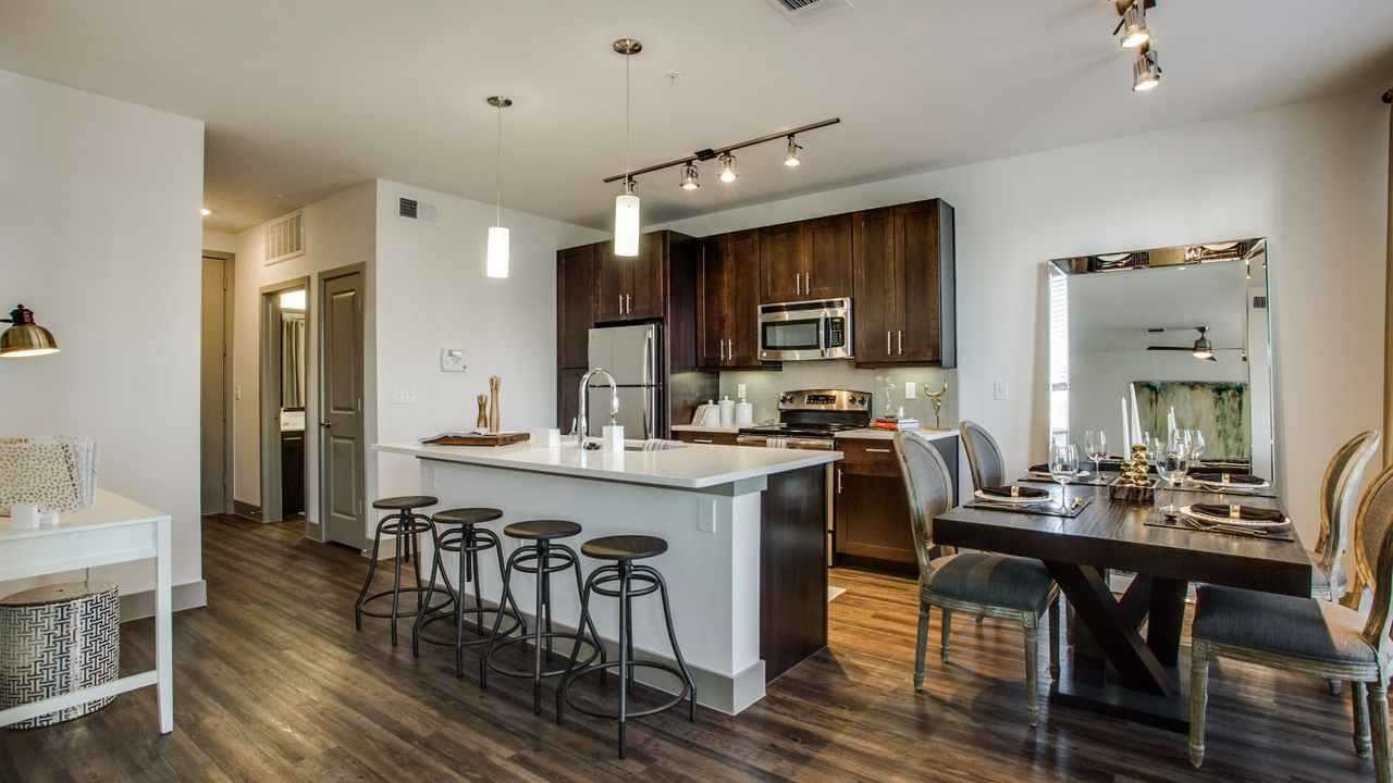 8025 Forest Ln #B2 - Photo 3 of 7