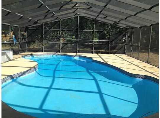 1857 Baywood Ave - Photo 2 of 4