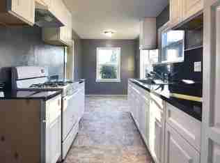 11033 Dodson St - Photo 3 of 10