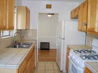 1315 Blossom St - Photo 2 of 9