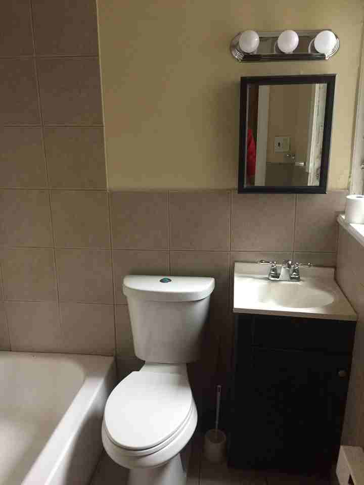 1541 South 20th Street - Photo 3 of 6