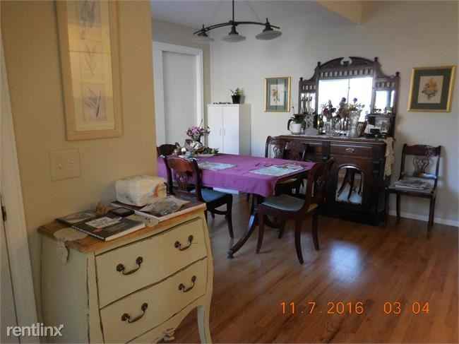 2333 Keystone Ct - Photo 2 of 10