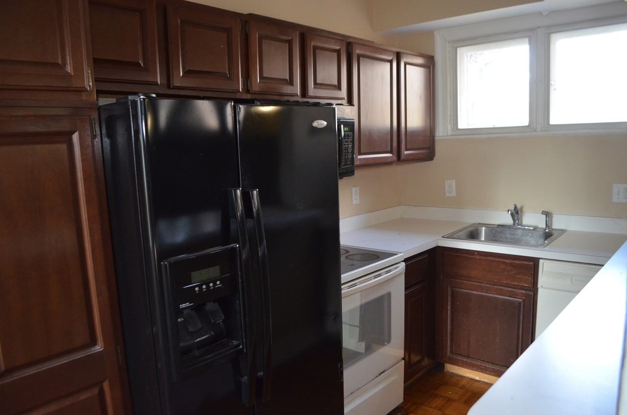 123 S Lansdowne Ave #2 - Photo 2 of 15