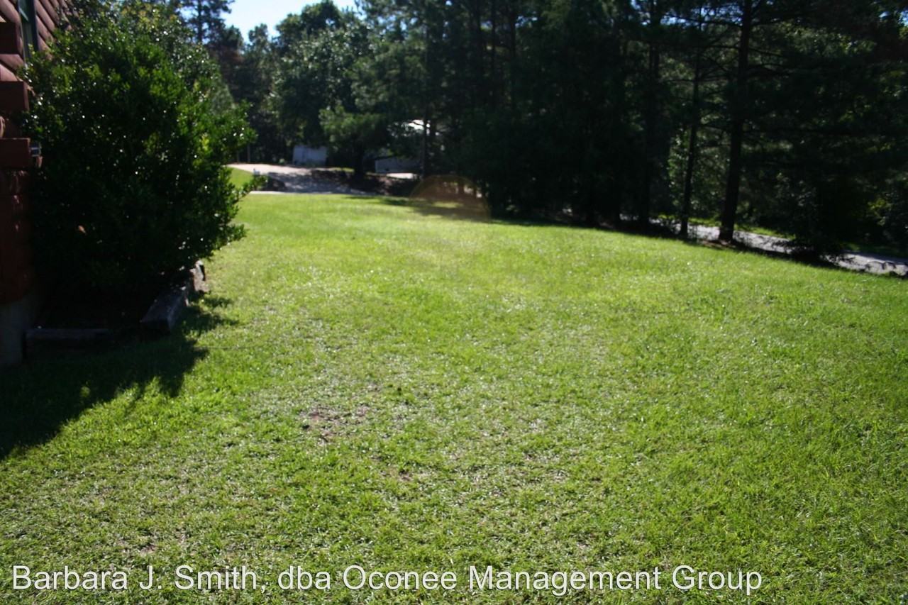 1491 Pullman Cir - Photo 3 of 9