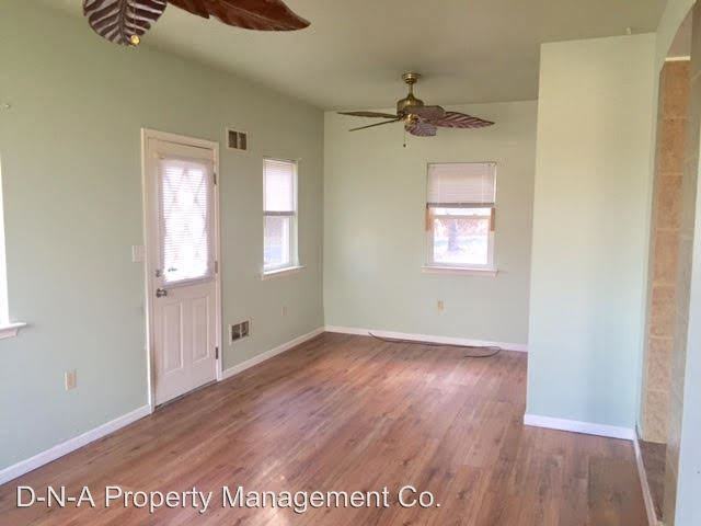 206 Joy Glen - Photo 2 of 10