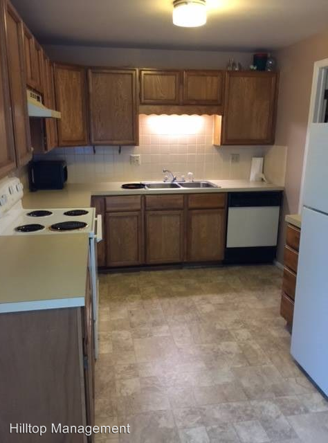 1018 Hillside Ave - Photo 2 of 5