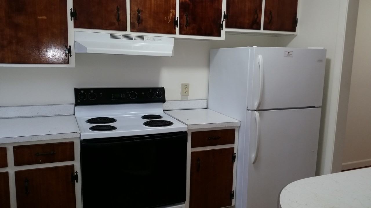 20 A St - Photo 2 of 13