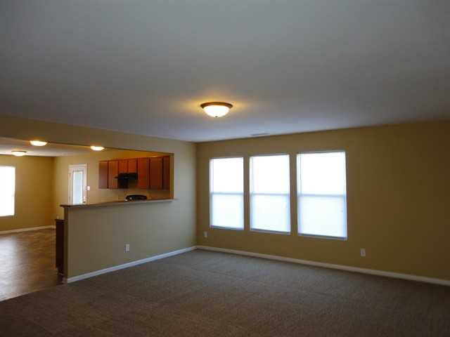 3126 Hurst St - Photo 2 of 11