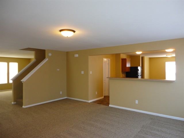 3126 Hurst St - Photo 3 of 11