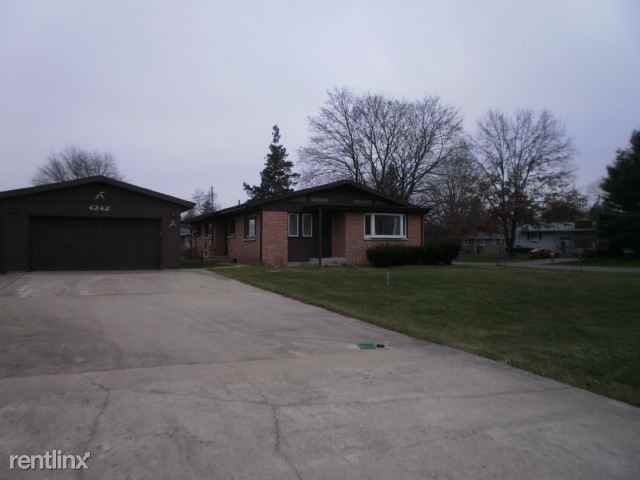 4242 Waterview Dr - Photo 2 of 23