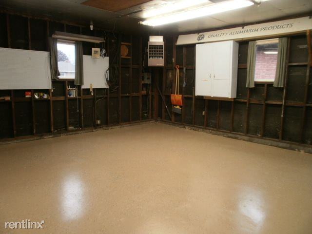4242 Waterview Dr - Photo 3 of 23