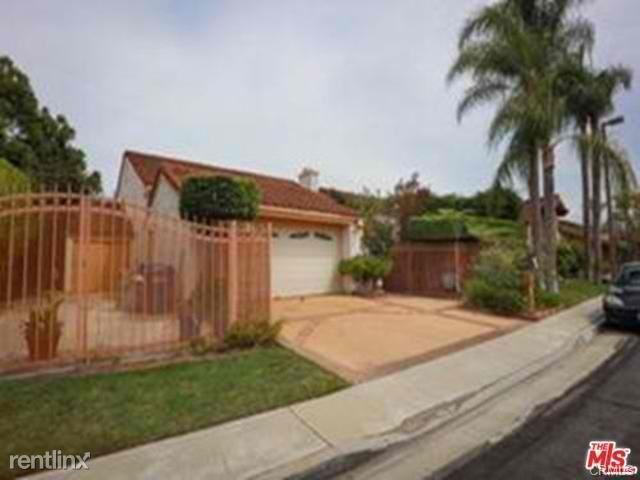 3960 Midway Ave - Photo 2 of 20