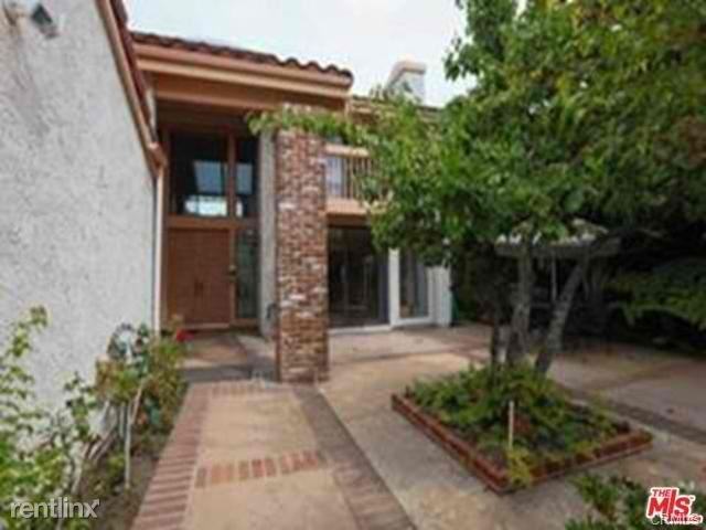 3960 Midway Ave - Photo 3 of 20