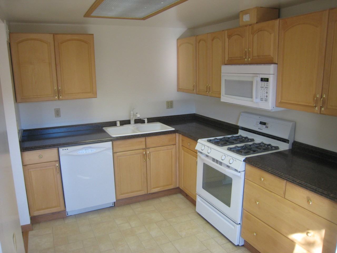 1440 Stokes Street - Photo 2 of 15