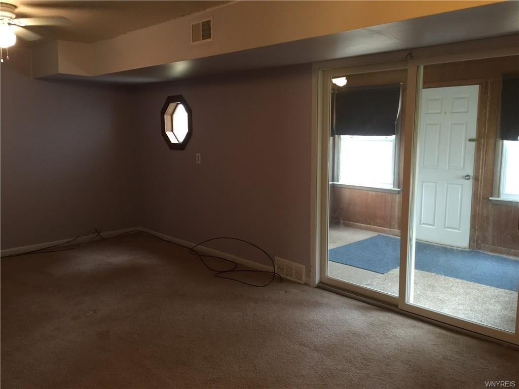 5068 Stewart Pkwy - Photo 2 of 10