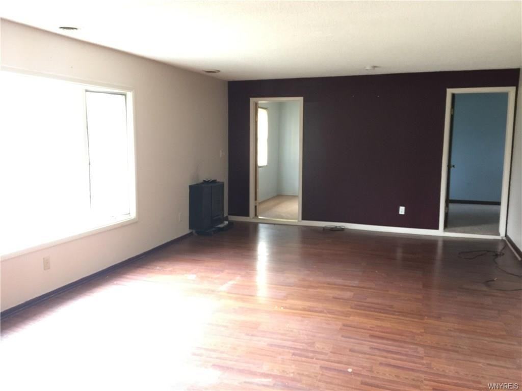 5068 Stewart Pkwy - Photo 3 of 10