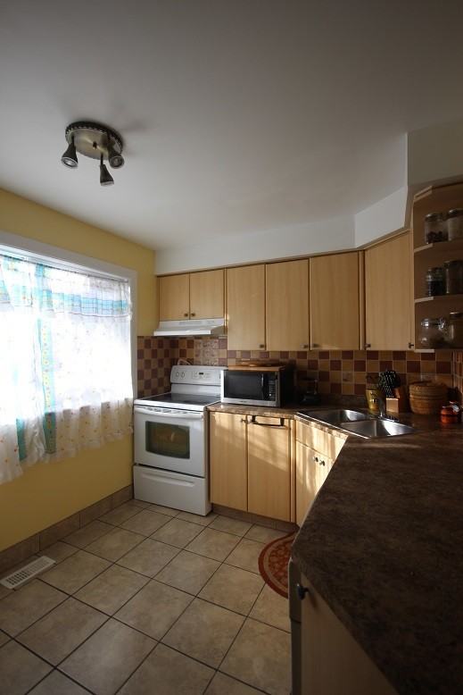 11 Corley Private