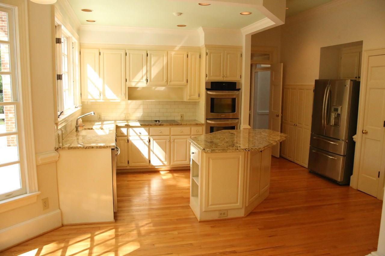 3 Moss Creek Ct - Photo 3 of 10