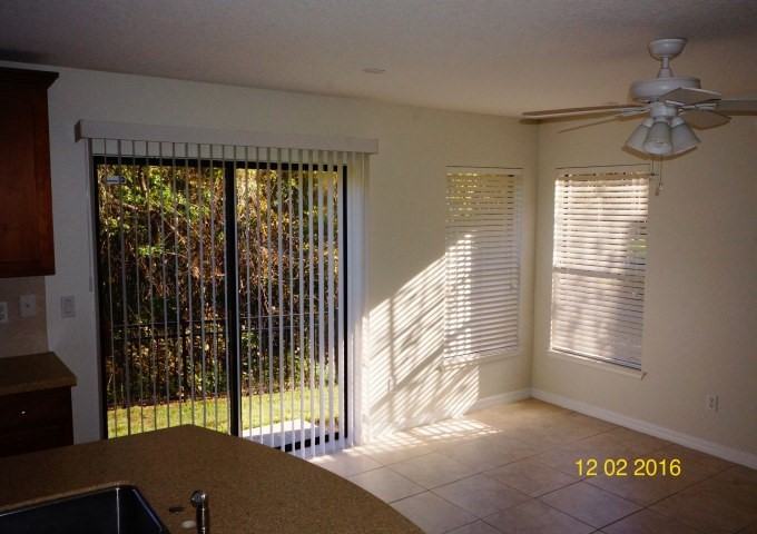 5210 Windsor Lake Cir - Photo 3 of 14