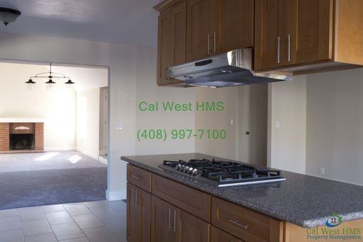 2742 Middleborough Cir - Photo 3 of 9