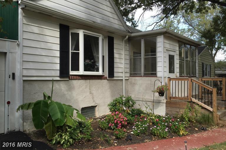 1414 Valentine Ave - Photo 2 of 13