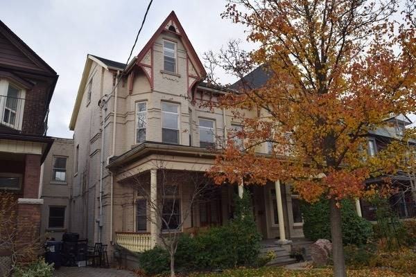 52 Beaconsfield Avenue