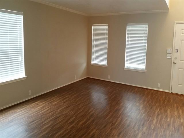 3104 Pinehurst Ct - Photo 2 of 12