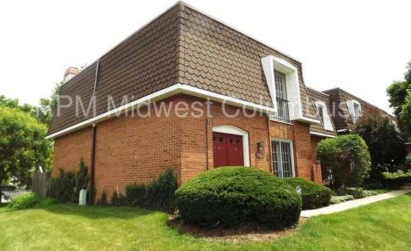 2830 Chateau Cir - Photo 2 of 19