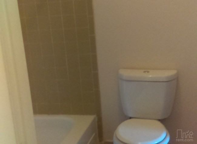 1000 Thompson Place - Photo 3 of 9