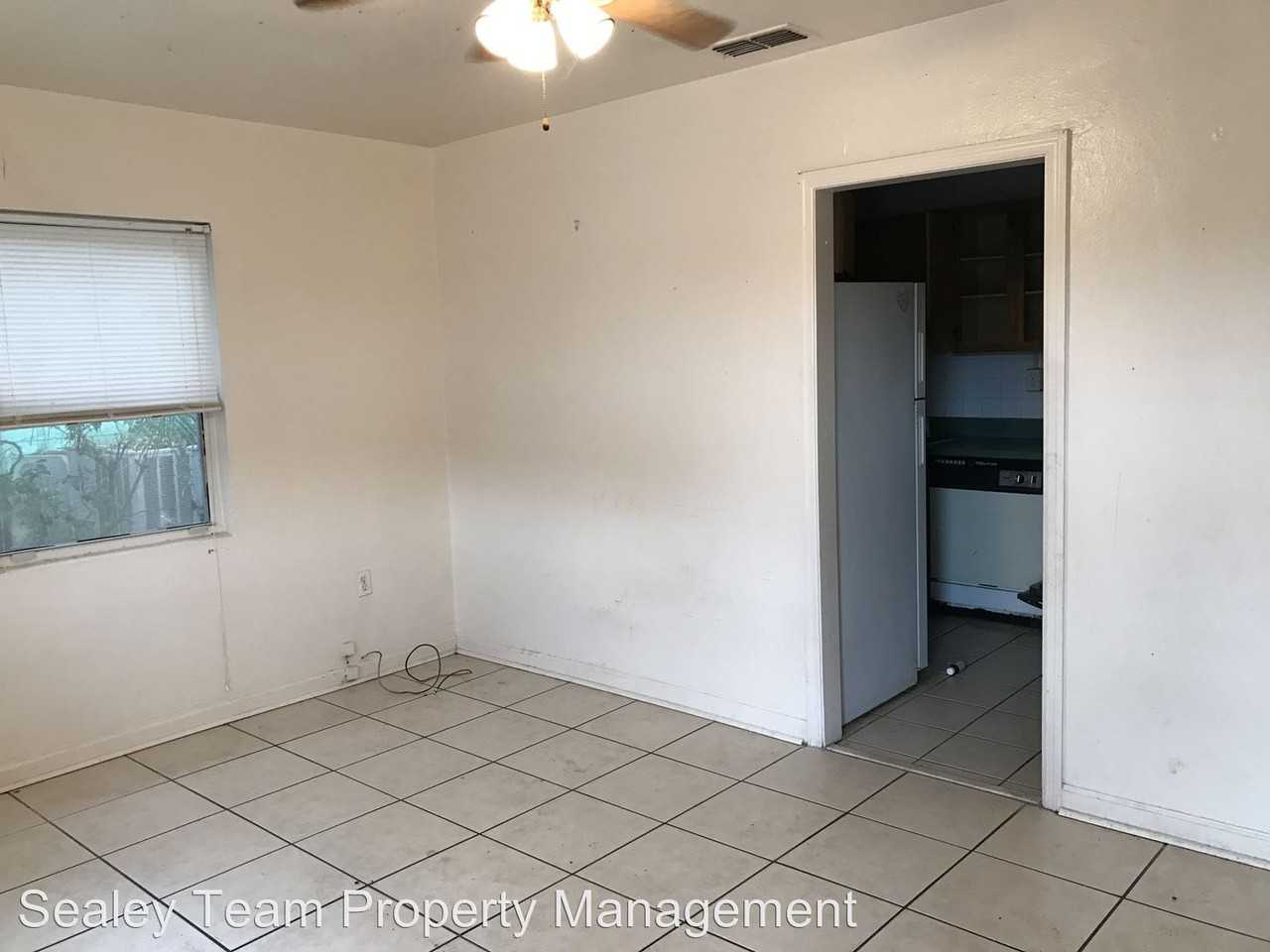 1446 Hudson Street - Photo 2 of 4