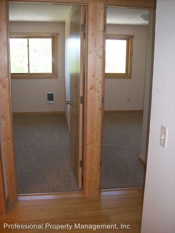 1010/1012 W. Pine - Photo 3 of 10