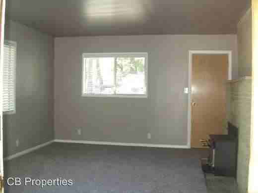635 Roe Rd - Photo 2 of 10