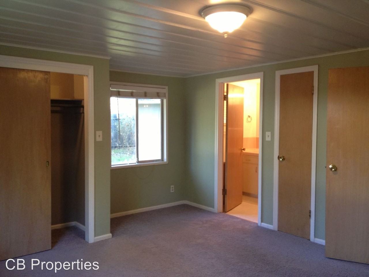 635 Roe Rd - Photo 3 of 10