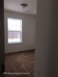 125 Bryn Way - Photo 3 of 9