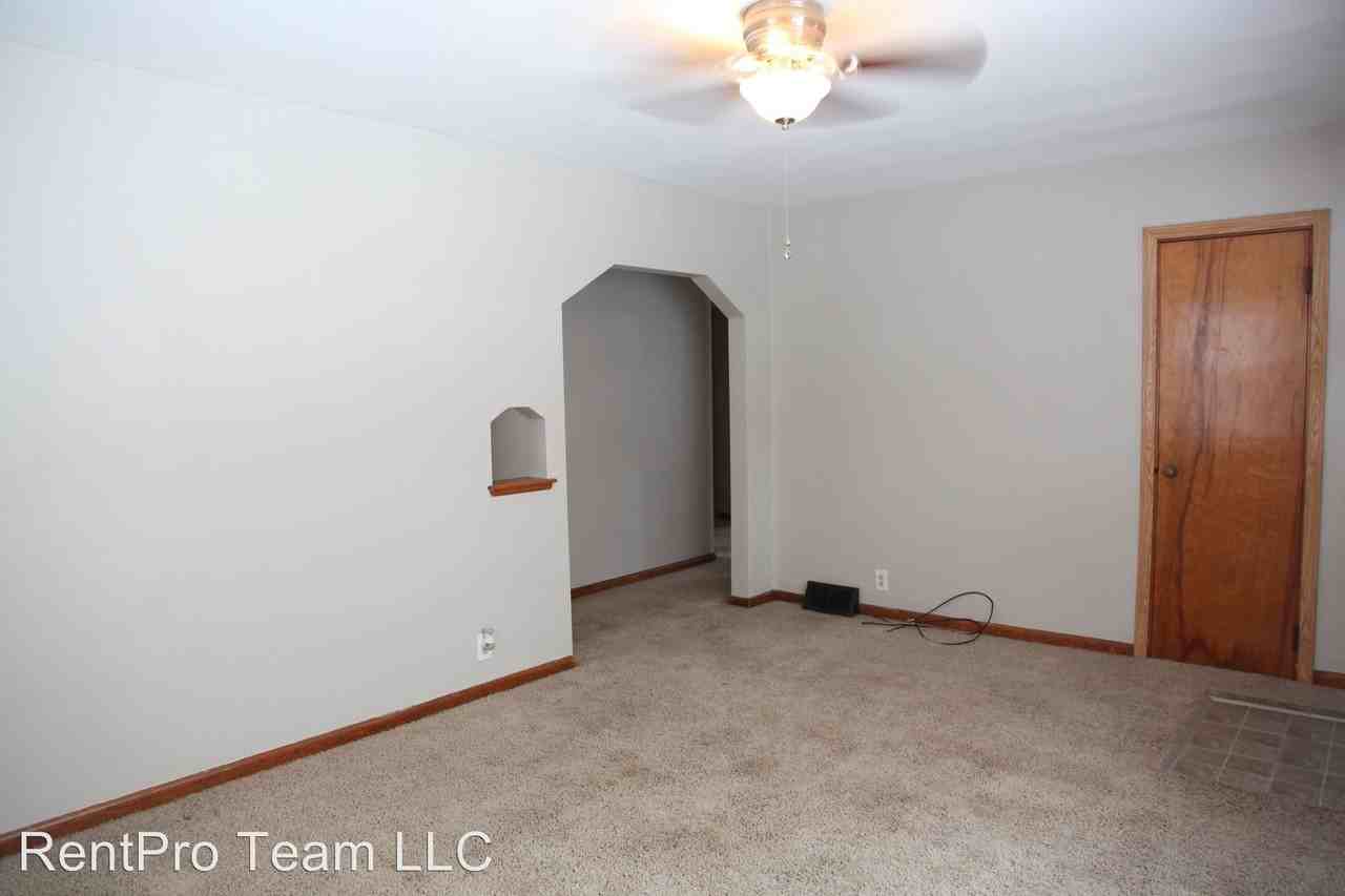 3416 9th St - Photo 3 of 15