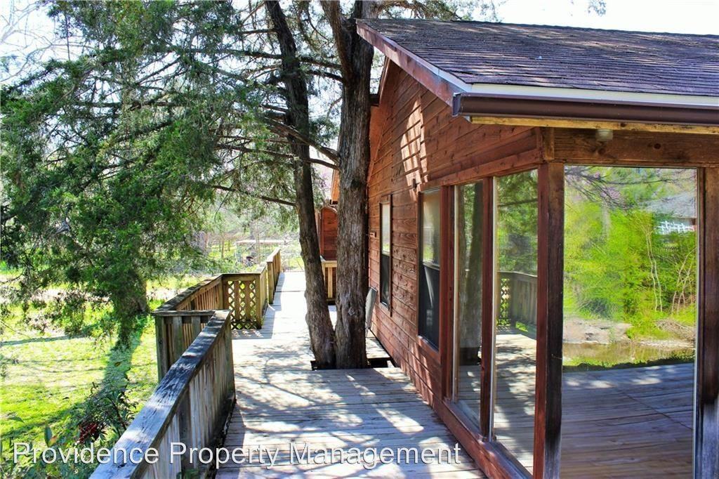 3212 N Warwick Dr - Photo 3 of 8