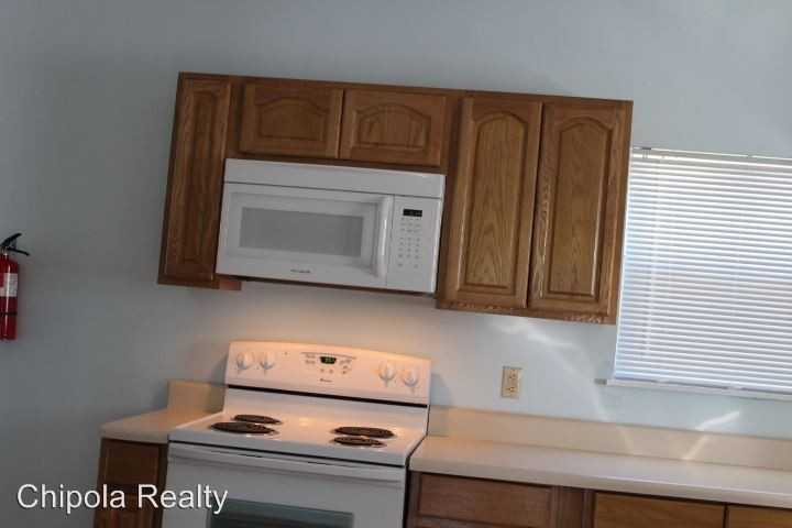 2636 North St - Photo 2 of 12