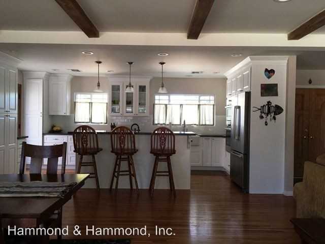 10953 Rathburn Ave - Photo 2 of 11