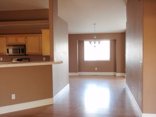 716 Tamsen Rd - Photo 2 of 10