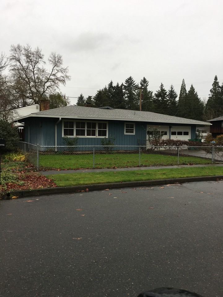 6625 Southwest Rollingwood Drive - Photo 2 of 11