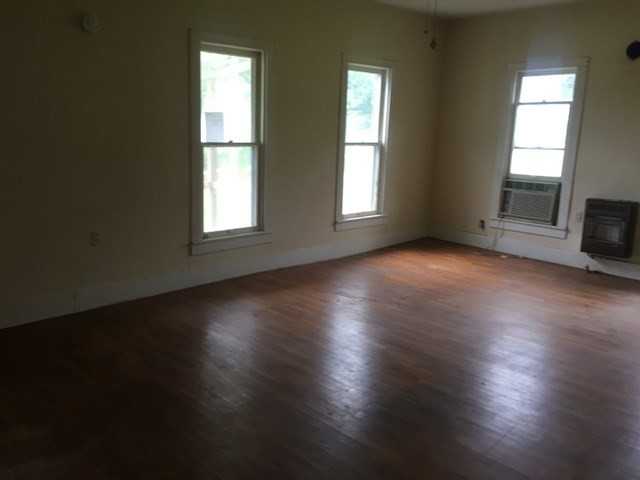 415 Elm St - Photo 3 of 6