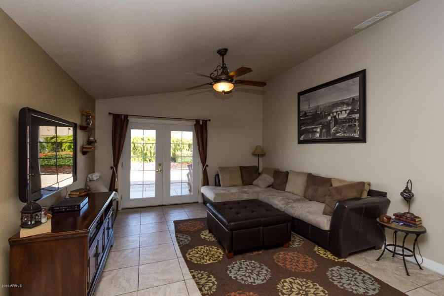 7402 W Eugie Ave - Photo 3 of 12