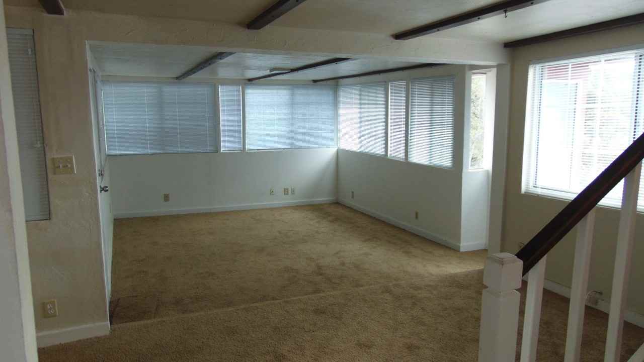 11839 Widgeon Way - Photo 3 of 18