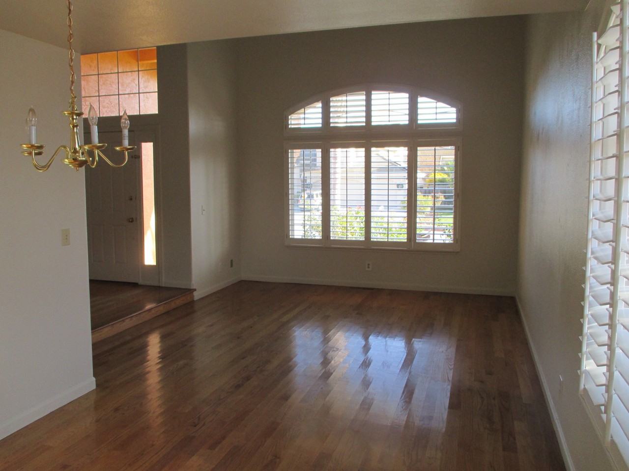 465 Calle Asta - Photo 2 of 34