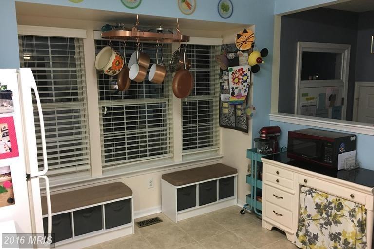 38 Parkhill Pl - Photo 2 of 27