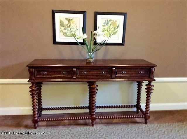 726 Amy Ct - Photo 2 of 22