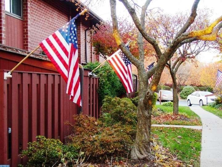 1202 Worthington Dr - Photo 2 of 20