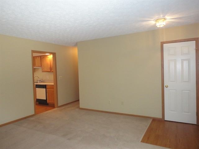 1331 Larrel Ln - Photo 2 of 16